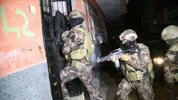 Mersin'de terör örgütü PKK/KCK'ya operasyon