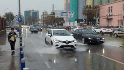 Meteoroloji'den İzmir'e sağanak uyarısı