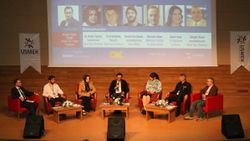 Kayseri'de gazetecilerle öğrencileri buluşturan program