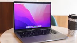 Apple, katlanabilir ekranlı MacBook Pro geliştiriyor
