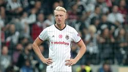 Andreas Beck, futbol kariyerine nokta koydu