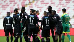 Sivasspor, beş golle kazandı