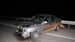 Sivas'ta lastiği patlayan araç kaza yaptı: 5 yaralı