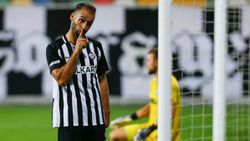 Paixao gol krallığına gidiyor