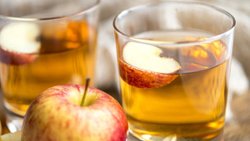 Elma suyunu sabahları aç karnına içmenin faydası