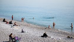 Antalya'da ocak ayında denize girdiler