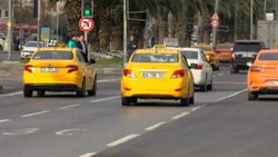 İstanbul'da, sabıkalı taksiciye verilen taksi kullanım kartı tartışmaya neden oldu