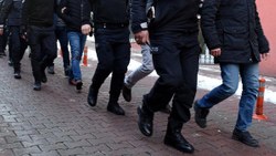 Ankara merkezli 16 FETÖ mensubuna gözaltı 
