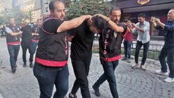 İzmir'de Kur’an-ı Kerim’i yakan 2 sanığın 4,5 yıl hapsi istendi