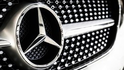 Mercedes-Benz'in satışları 2022'de düştü