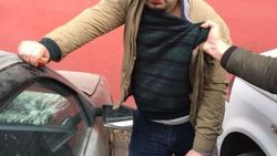 Sahte komiser gözaltına alındı