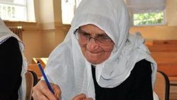 Okulun en genç öğrencisi 67, en yaşlısı 87 yaşında