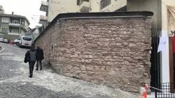 Üzerinde apartman bulunan tarihi hamam restore edildi