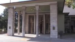 Tarihi opera binası 70 yıl önceki görünümüne kavuştu