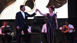 Zeki Müren şarkılarla anıldı