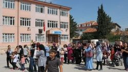 Velilerin okul isyanı