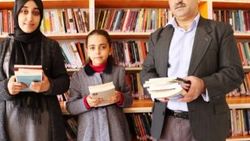 Kitap bağımlısı aile bir yılda 2 bin kitap okudu