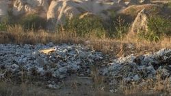 Tarihi Göreme Milli Parkı çöpten geçilmiyor
