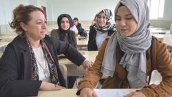 Rektör Karabulut, öğrencilerle bir araya geldi