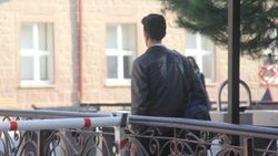Öğrenciler tekrarlanan sınavlar için okullara koştu