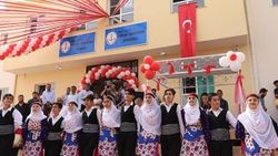 Hayırsever iş adamı köyüne okul yaptırdı