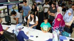 Üniversitelilere para desteği