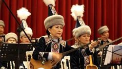 Kazak Halk Enstrümanları Orkestrası'ndan konser