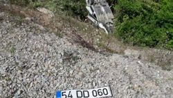 Otomobil 30 metreden uçuruma yuvarlandı
