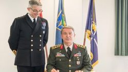 Orgeneral Akar'ın İngiltere temasları