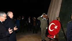 Erdoğan, Tunus'ta Şehitler Anıtı'na çelenk bıraktı
