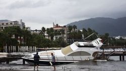 Marmaris'te yağmur etkili oldu