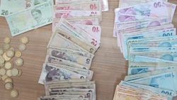 Balıkesir'de dilencinin üzerinden çıkan para şaşırttı