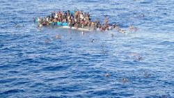 Libya açıklarında tekne battı: 20 ölü