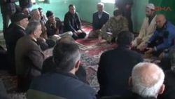 Hakkari'de asker ve polis halkın yanında