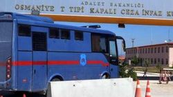 FETÖ'den aranan kadın, eşini ziyarete gelince yakalandı