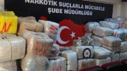 İzmir'de 1.5 ton uyuşturucu ele geçirildi