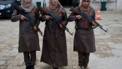 Fırat Kalkanı bölgesinin kadın polisleri görev başında
