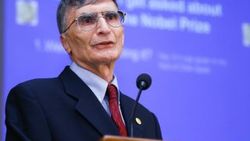 Aziz Sancar'dan gençlere tavsiyeler