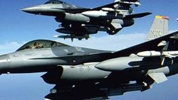 Türk jetine Suriye'den taciz