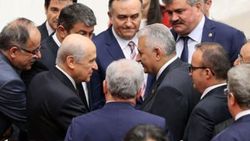 Bahçeli'den Başbakan Yıldırım'a: Devletin yanındayız