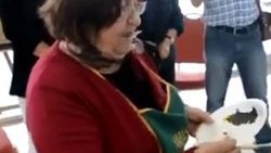 83 yaşında mezun olmanın heyecanını yaşadı