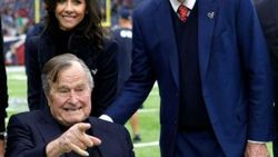 George Bush hastaneye kaldırıldı