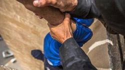 IŞİD Irak'ta 3 eşcinsel kişiyi infaz etti