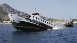 İzmir'de 40 yıllık vapur batırıldı