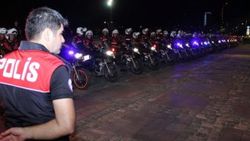 İzmir'de 600 polisli dev operasyon