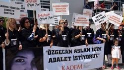 Özgecan duruşmasında KADEM üyelerine saldırı