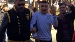 Adana'da hükümlüden gazetecilere: Sizi özlemiştik baba