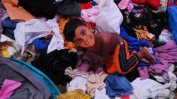 Rohingyalı Müslümanlar kamplarda yaşam mücadelesi veriyor