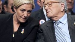 Le Pen kurduğu partiden kovuldu