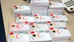 Yeni kimlikler dağıtılmaya başlandı